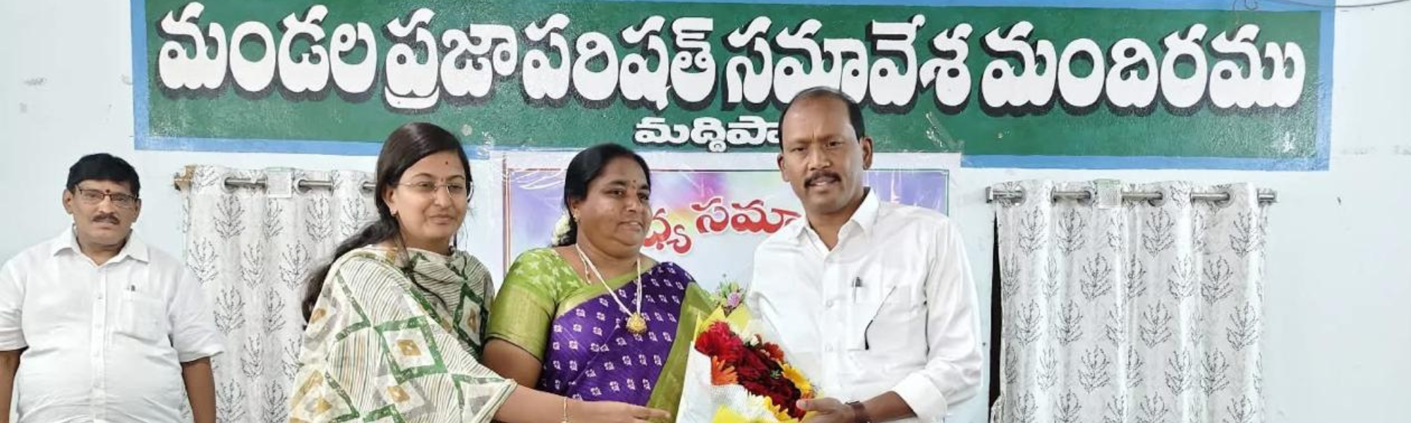 Neutral Creative Professional LinkedIn Article Cover Image (3)